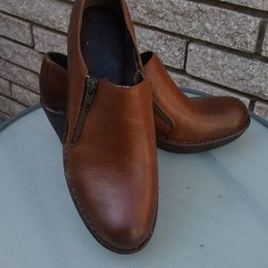 BORN Clogs Leather Shoe Shootie Zipper NWT *Fall*